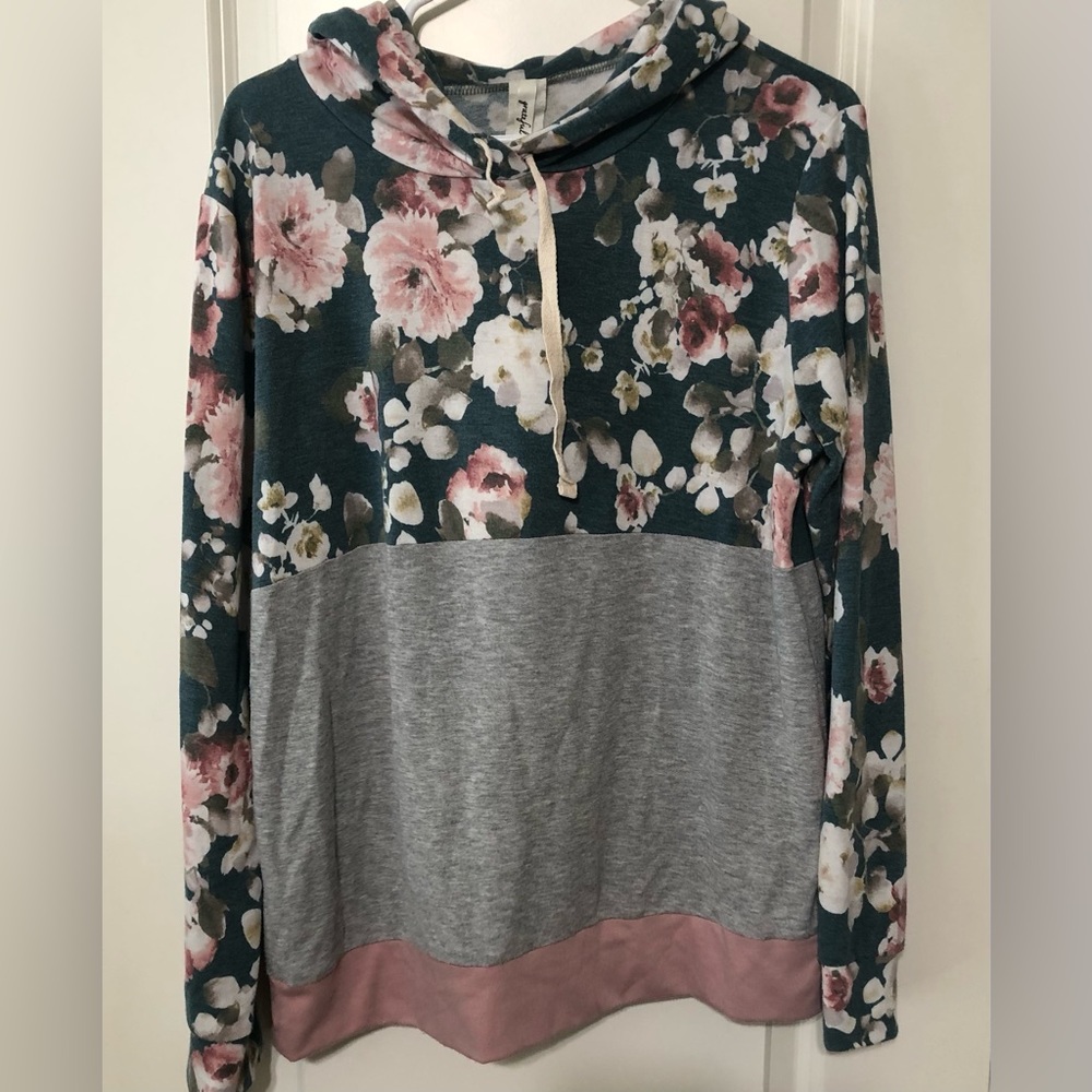 Grateful Hearts Floral Color block Sweatshirt Hoodie Top Lightweight Medium